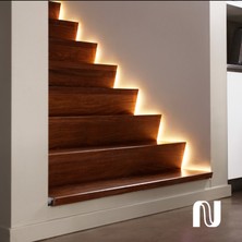 Philips Hue Akıllı LED Şerit 2 mt. V4 (Güç Adaptörü Dahildir)
