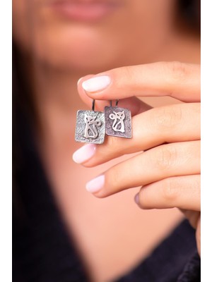 Sümer Telkari Kedi Antik Tasarımlı Gümüş Elişi Küpe 4948