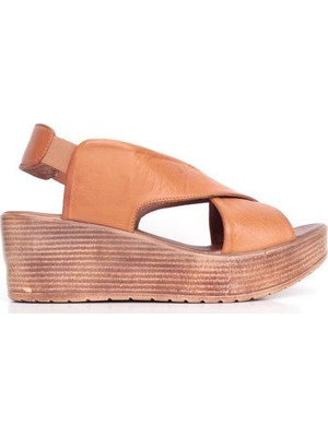 Bueno Shoes Lastikli Deri Kadın Dolgutopuk Sandalet 9L3402