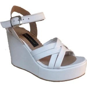 Beyaz Deri Kafes Bantlı Dolgu Topuk Rahat Ayakkabı