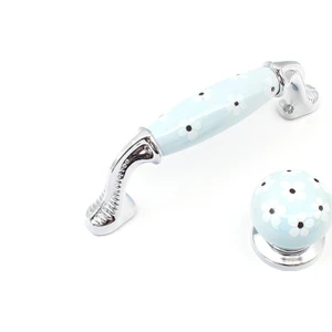 Porselen Yaprak Kulp Düğme