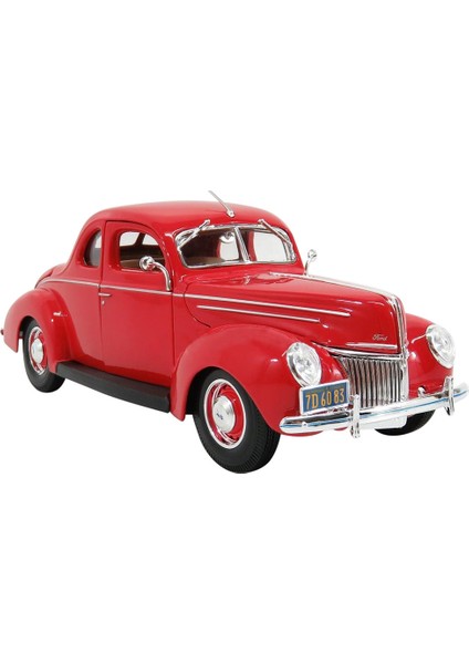 Ford Deluxe Tudor 1939 1:18 Model Araba Kırmızı
