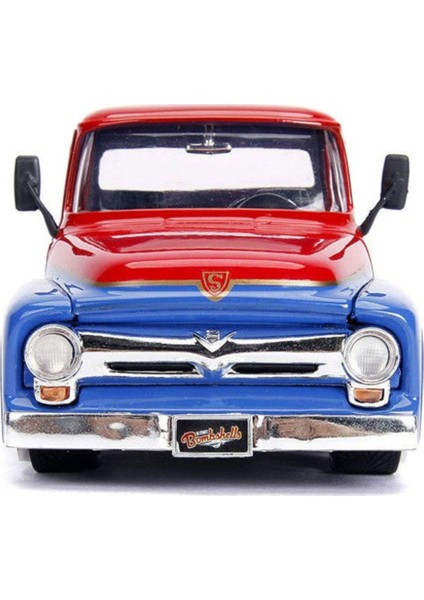 Ford F-100 Pick Up 1956 Model ile Supergirl Dc Comics 1:24 Model Araba