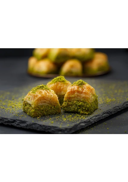 Kadayıfçı Saim Usta Klasik Fıstıklı Baklava 1 kg