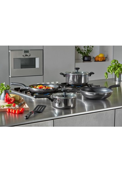 Tefal Titanium Resist Yumurta Tavası 22 cm Yumurta Tavası 22 cm indirimleri