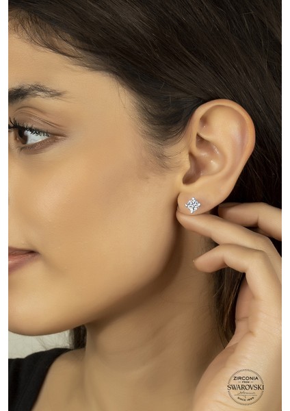 Swarovskı Tek Taş Küpe 29 fiyatları