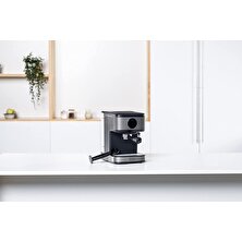 Black + Decker BXCO850E - Espresso Kahve Makinesi, 20BAR, 850W, 1.5l, Paslanmaz Çelik