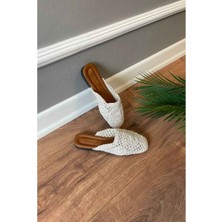 New Optimal Regan  Önü Kapalı Işleme Detaylı Terlik - Beyaz - 39