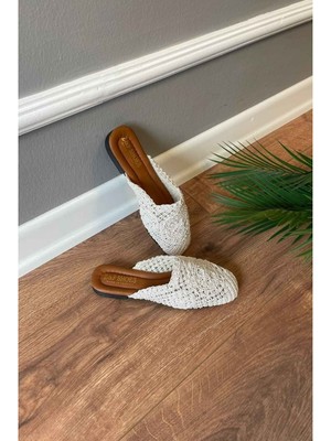 New Optimal Regan  Önü Kapalı Işleme Detaylı Terlik - Beyaz - 39