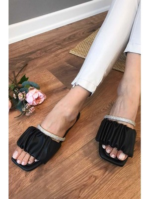 New Optimal Basel  Taşlı Büzgü Kemerli Terlik - Siyah - 40