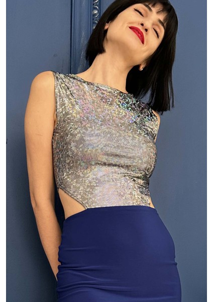 Saks Royal Blue Hologram Sırt ve Yan Dekolteli Yırtmaçlı Tango Elbisesi