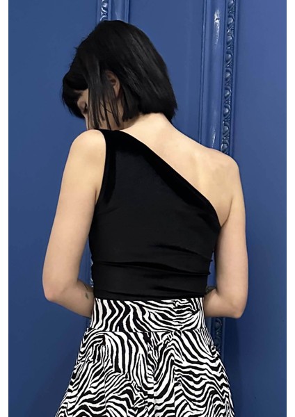 Siyah Ince Kadife Tek Omuz Crop Üst modelleri