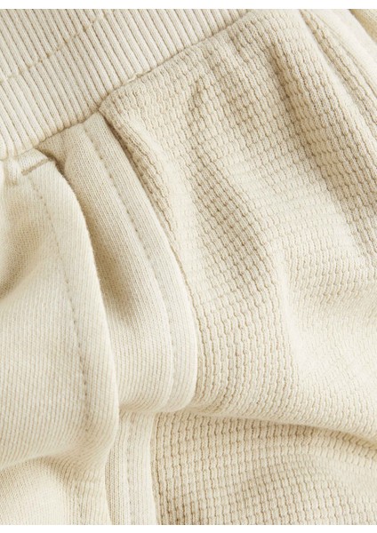 Normal Bej Erkek Sweat Şort J30J322907ACI_MONOLOGO Mıneral Dye