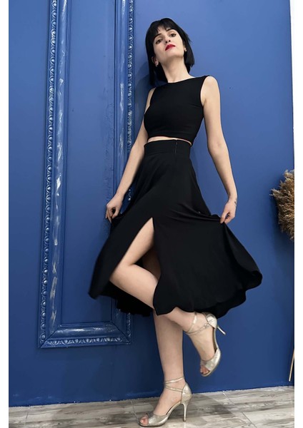 Siyah Kloş Iki Yırtmaç Detaylı Tango Eteği