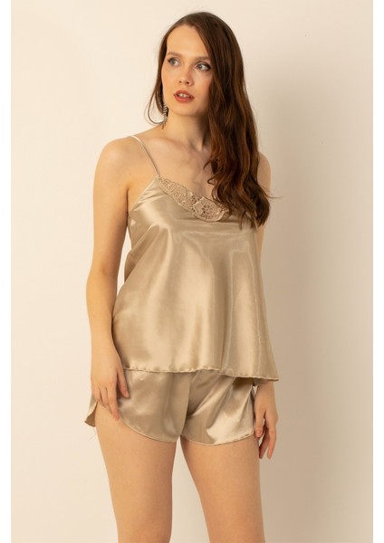 Ince Askılı Güpürlü Saten Şortlu Takım fiyatları