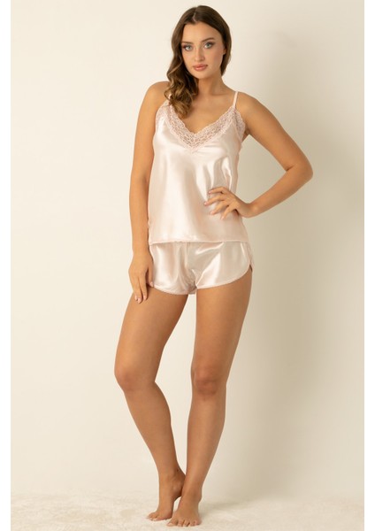 Dantel Yakalı Ince Askılı Saten Şortlu Takım fiyatları