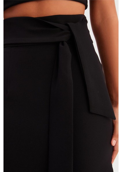 2040-4515 Siyah Kadın Kusaklı Kalem Etek 36-42 indirimleri