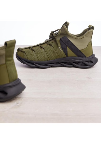 Bağcıklı Aksesuarlı Erkek Sneaker