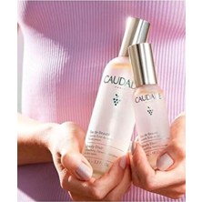 Caudalie Güzellik İksiri Sprey 100 ml Doğal İçerikli Vegan Makyaj Bazı Cilt İçin Işıltı Verici