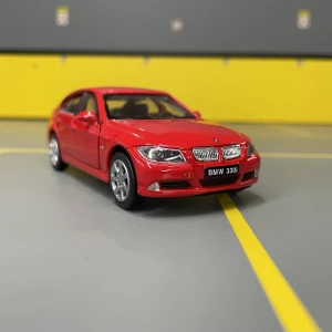 Bmw 330İ 1/36 Ölçek Diecast Metal Model Araba Oyuncak Araba Çek Bırak Araba