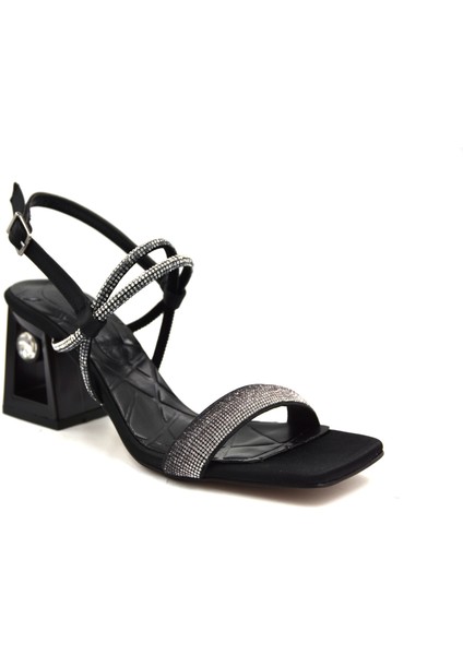 (Izlife) Taş Biyeli Dekolte Ökçe Topuklu Kadın Ayakkabı Siyah fırsatları