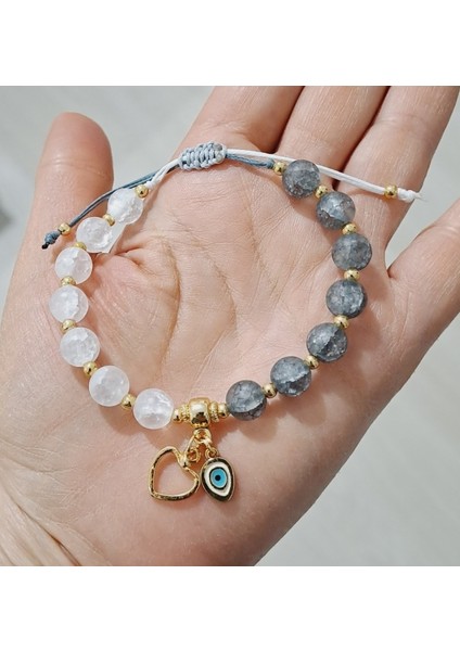 Beyaz ve Gri Necef Taşlı Nazar Boncuklu ve Kalpli Bileklik
