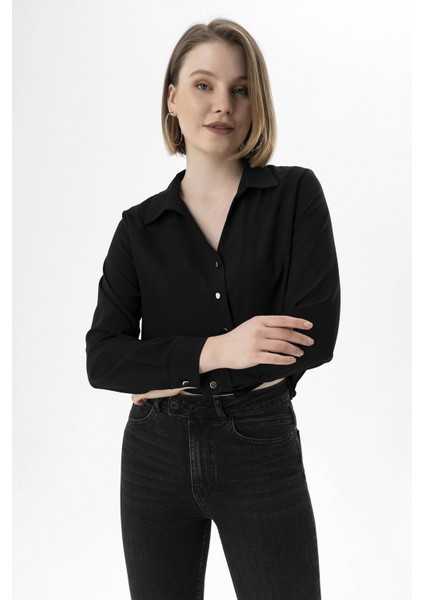 Kadın Düğmeli Kısa Salaş Gömlek fırsatları