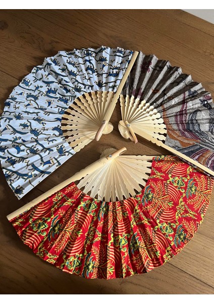 Endonezya Batik Kumaş El Yapımı Ahşap Yelpaze -Büyük Boy 27 cm fiyatları