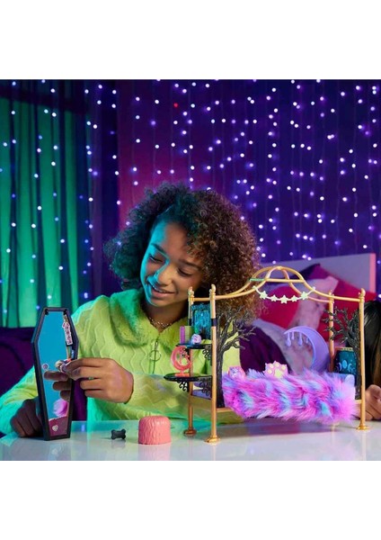 Monster High Clawdeen Wolf Yatak Odası HHK64 indirimleri