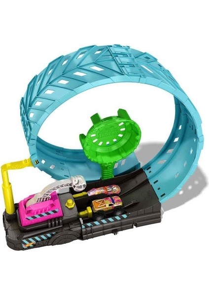 Dolu Oyuncak HBN02 Hot Wheels Monster Trucks Karanlıkta Parlayan Çemberde Yarış Seti modelleri