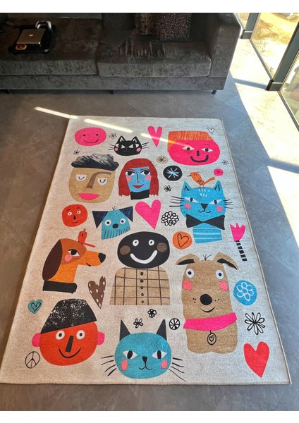 Mira 877 Küçük Yüzler Temalı Kubik Çok Renkli Modern Halı modelleri