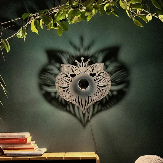 Hedgehog Art Shop queen Of Hearts Gölge Duvar Aydınlatması, Özel Tasarım Aplik, Tasarım Duvar Lambası