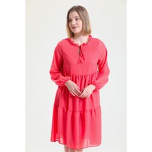 Boyundan Bağlamalı Uzun Kol Şifon Içi Astarlı Elbise ELB32766 Mercan