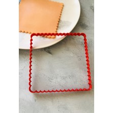 Cestopieno 12 Cm Tırtıklı Kare Hamur Şekillendirici