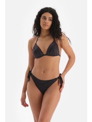 Dagi Siyah Üçgen Kaplı Bikini Üst