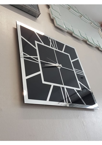 Ayna Denizi Silver Quare Black Model Gümüş Siyah Renk 60 Cm x 60 Cm Dekoratif Aynalı Duvar Saati