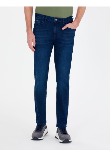 Pierre Cardin Erkek Lacivert Slim Fit Denim Pantolon 50268903-VR033