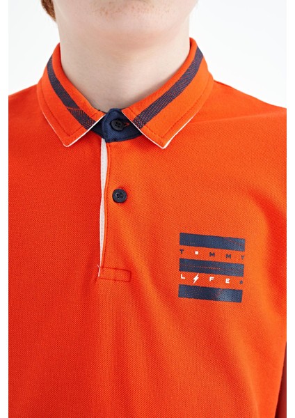 Portakal Yakası Renk Bloklu Baskı Detaylı Standart Kalıp Erkek Çocuk T-Shirt - 11111 fiyatları