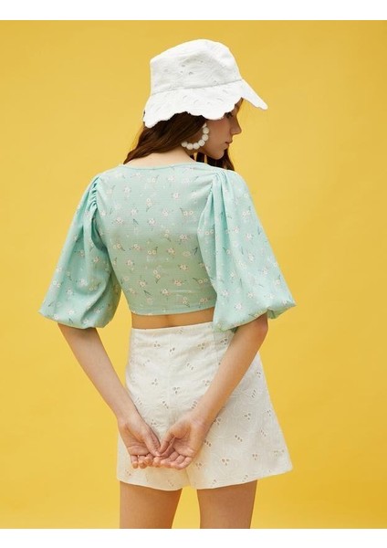 Korse Detaylı Çiçekli Crop Bluz