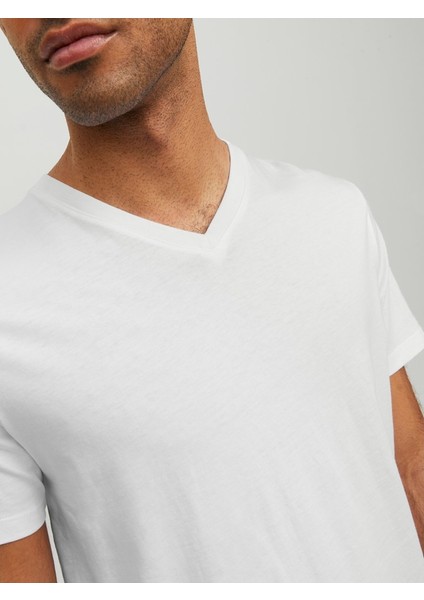 V Yaka Beyaz Erkek T-Shirt 12156102 indirimleri