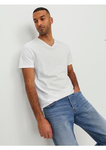 V Yaka Beyaz Erkek T-Shirt 12156102 fırsatları