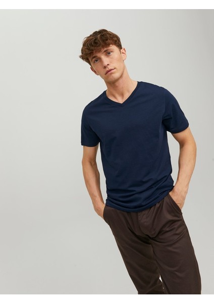 V Yaka Lacivert Erkek T-Shirt 12156102 fiyatları