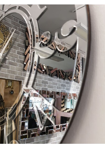 Silver Latin Smoked Model Gümüş Füme Renk 50 Cm Dekoratif Aynalı Duvar Saati