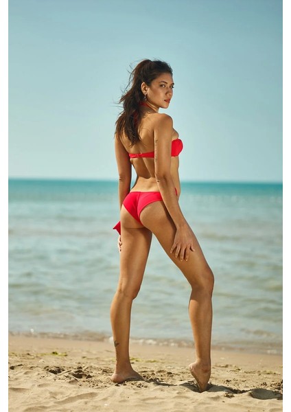 Kırmızı Straplez Dar Kalıp Bikini Üstü modelleri