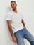V Yaka Beyaz Erkek T-Shirt 12156102 4