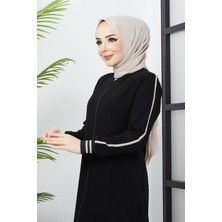 Hafsa Mina Çizgi Detaylı Siyah Ferace