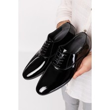 Maximoda Erkek Klasik Ayakkabı Damatlık ve Takım Elbise İçin Parlak Siyah Poliüretan Taban