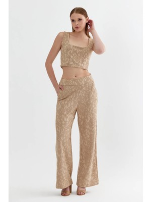 Batik Dantel Desen Crop