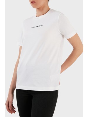 Calvin Klein Organik Pamuklu Regular Fit Bisiklet Yaka T Shirt Bayan T Shirt J20J221065 Yaf