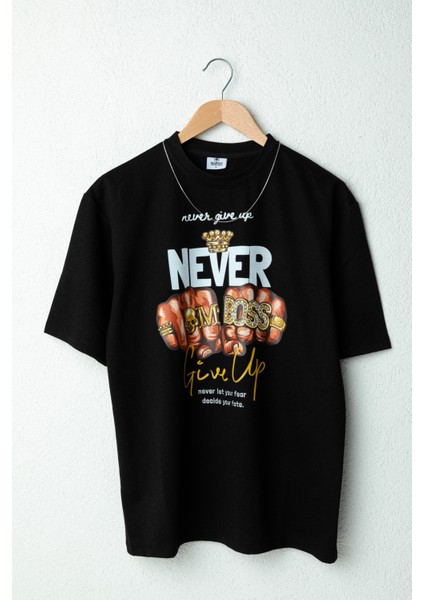 Erkek Never Give Up Oversize Baskılı Pamuklu Bisiklet Yaka Kısa Kollu T-Shirt